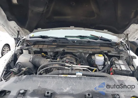 2018 Ram 2500 Tradesman 4X4 8' Box z USA, uszkodzony, nr VIN 3C6UR5HJ0JG357961